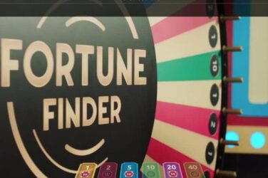 Fortune finder with holly